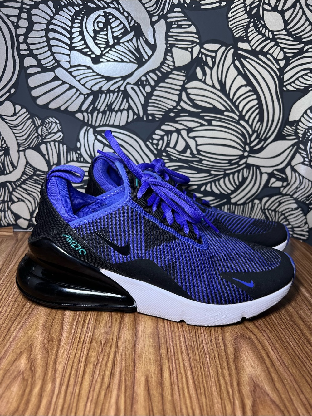 Nike Air Max 270
Persian Violet Hyper Jade Black size 4.5Y